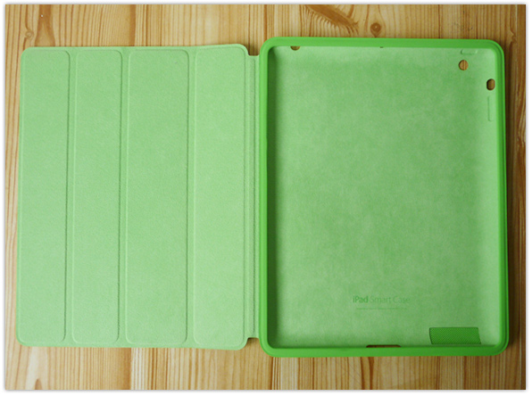 Apple iPad Smart Case inside