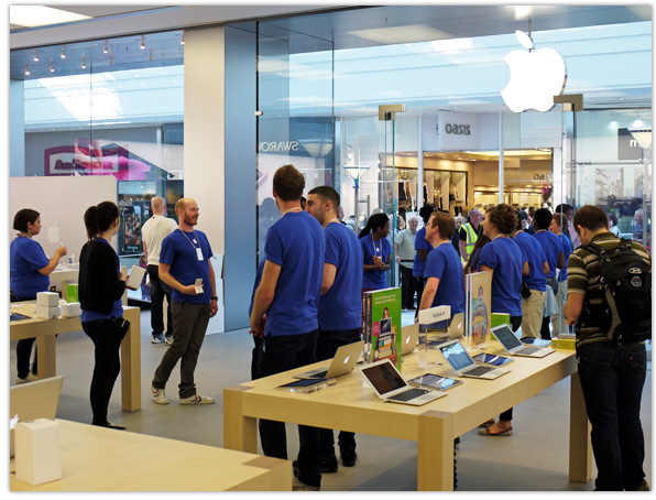 The Harlequin Apple Store Watford