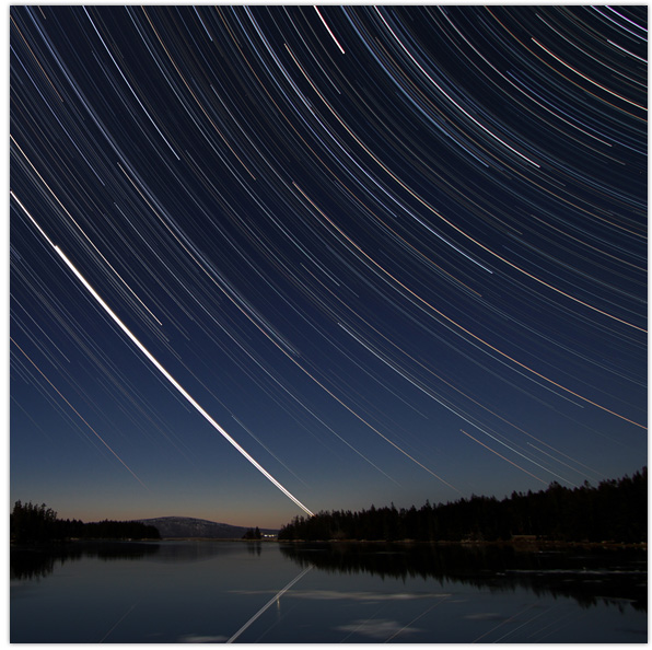 star trails wallpaper for iPad